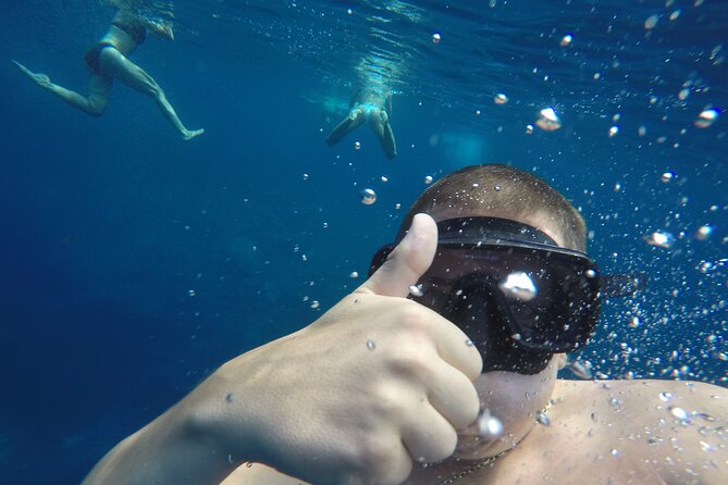 4h / 6h / 8h Elaphite Islands Tour with 6.5m/21FT SunDeck Boat - Green Caves time: another cave stop, more breathing room