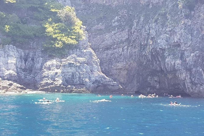 4h / 6h / 8h Elaphite Islands Tour with 6.5m/21FT SunDeck Boat - Lopud Island: the Franciscan monastery and easy lunch time