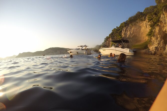 4h / 6h / 8h Elaphite Islands Tour with 7.5m/24FT SunDeck Boat - Sunj Beach: the sandy reset, plus picigin