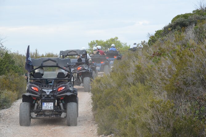 Adrenaline Quad Safari Tour - Getting there and meeting at Komiža: simple, but plan your timing
