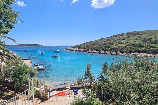 All-inclusive Gastro Blue Cave Tour from Split - Comfort on a 37-foot powerboat: shade, toilet, and real practical perks