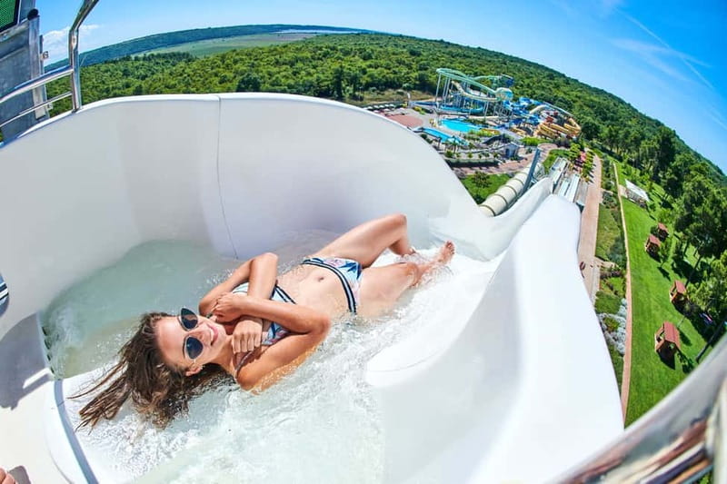 Aquapark Istralandia Entrance Tickets - Parking, vouchers, and getting through the first gate