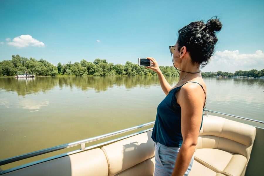 Belgrade: Sightseeing Boat Cruise with Drinks - Should you book this Belgrade sightseeing boat cruise?