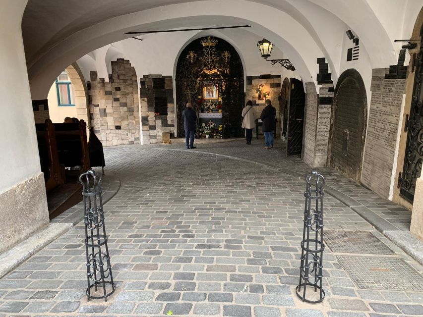 Best of Zagreb Walking Tour - The guide makes the difference: Iva’s style that keeps it moving