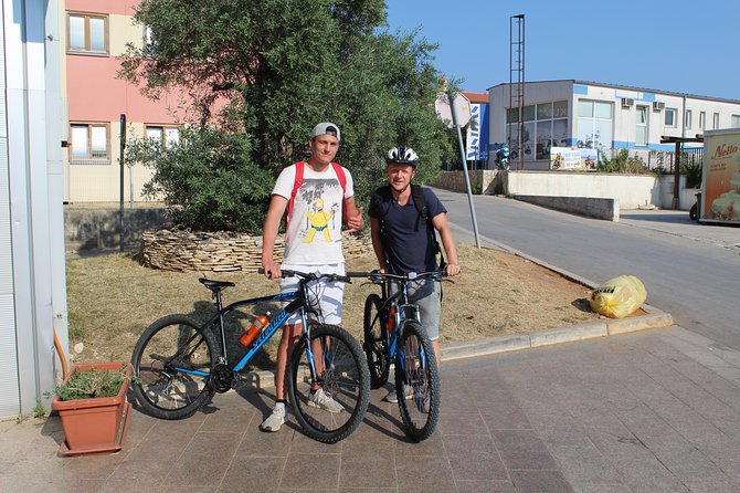 Bike Experience through Kamenjak - Safari Bar swim break: refreshments plus time in the water
