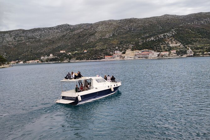 Blue Cave and caves Discovery Dubrovnik - Group Tour by Boat - On-board comfort, drinks, and what to bring
