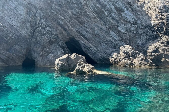 Blue Cave and Green Caves Boat Tour - Starting at Mali Muo: quick, easy, and close to the water
