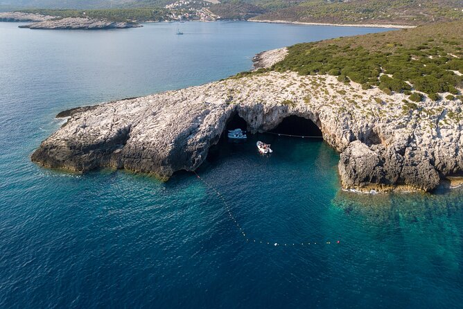 Blue Cave and Town Hvar with 5 Island Boat Tour - Green Cave on Ravnik: shallow depth means more time in the water
