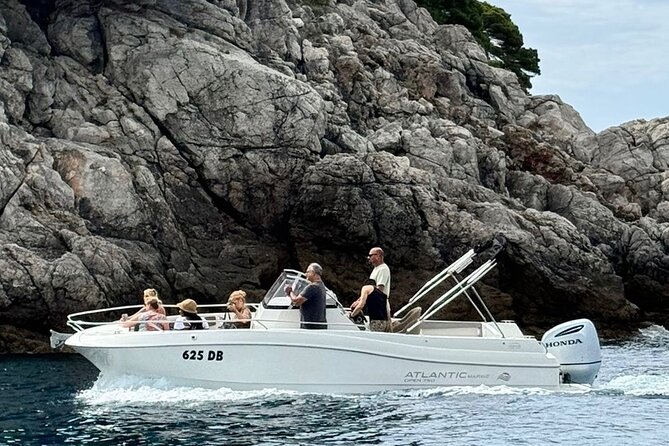 Blue Cave Boat Tour in Dubrovnik - Drinks, guide support, and how the small group changes the vibe