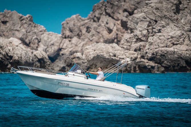 BLUE CAVE & ELAPHITI ISLANDS 4 HOURS ALL INCLUSIVE boat tour - Stop 1: Šunj Beach for About an Hour