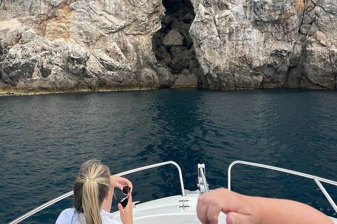 BLUE CAVE & ELAPHITI ISLANDS 4 HOURS ALL INCLUSIVE boat tour - Stop 2: Koločep and the Blue and Green Cave Area