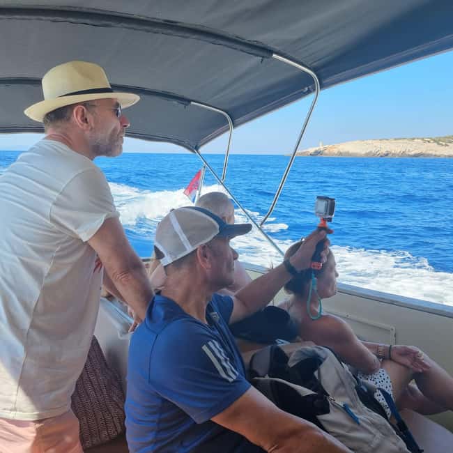 Blue Cave & Island Treasures: Komiža & 5 Gems Boat Tour - Split morning start and the speedboat rhythm you should expect