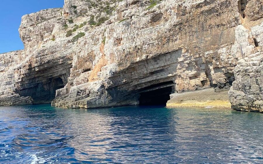 Blue Cave speedboat trip from Trogir - Should you book the Blue Cave speedboat day from Trogir?