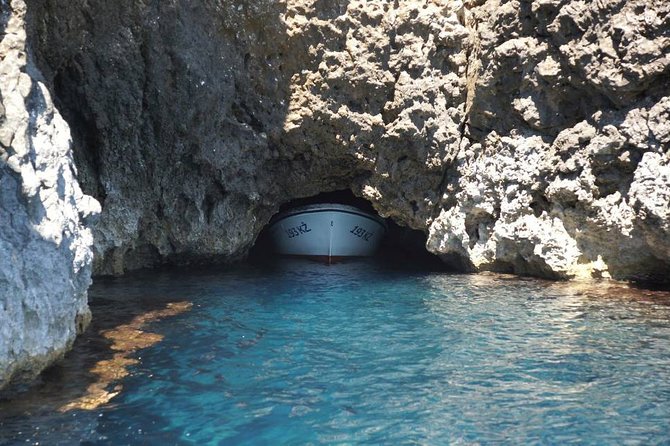 Blue Cave & Vis Island speedboat tour from Hvar - Meeting at Obala Fabrika in Hvar, and what the boat experience is like
