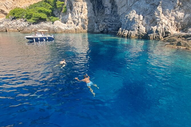 Blue & Green cave,Šunj beach - with drinks small group speedboat - Drinks, Snorkeling Gear, and Safety: What to Plan For