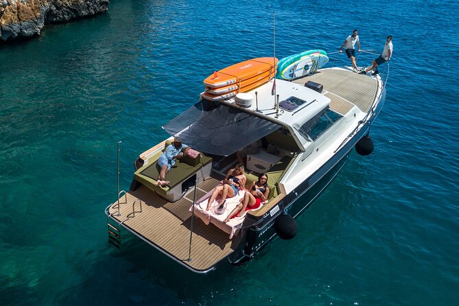 Blue & Green cave tour with yacht from town Hvar - From Big Blue Tours to open water: the real start of your day