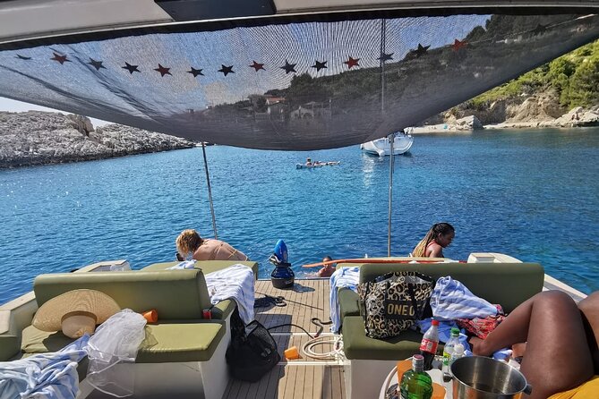 Blue & Green cave tour with yacht from town Hvar - Biševo and the Blue Cave: the famous part, plus the reality check