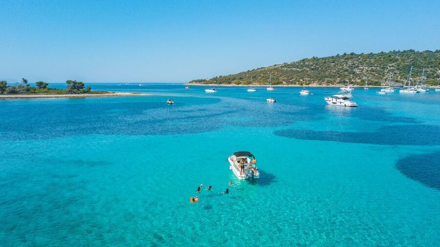 Blue Lagoon and hidden gems of island Šolta - Maslenica on Šolta, a real village break for coffee and wandering