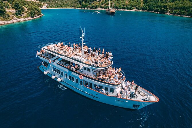 Blue Lagoon, Borkko Beach & Šolta from Split with LUNCH & DRINKS - The Boat, Sun Deck Strategy, and Why Early Arrival Matters