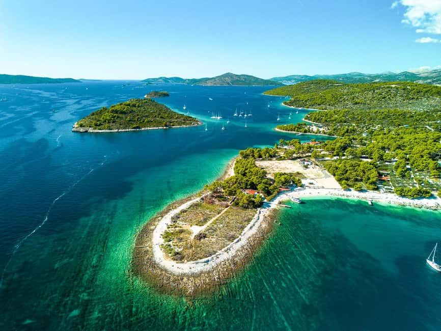 Blue Lagoon & Šolta Small-Group Boat Tour from Split - Maslinica on Šolta: a real village break with coffee and waterfront views