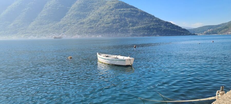 Blue Sea & Black Mountains - Montenegro - Perast: Palaces, Stunning Houses, and a Slower Mood