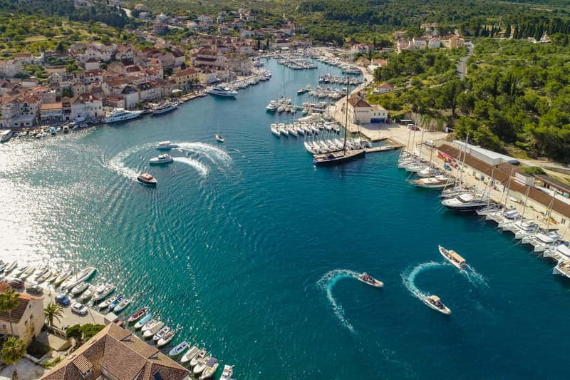 Brač: Blue Cave Island Hopping Luxury Tour - Palmižana on St. Clement: birds, botanicals, and a sandy reset