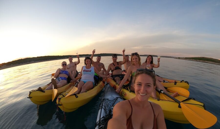 Cape Kamenjak: Sunset Kayak/SUP Wine Tour - Wine on a Kayak, How It Fits Without Getting Clumsy