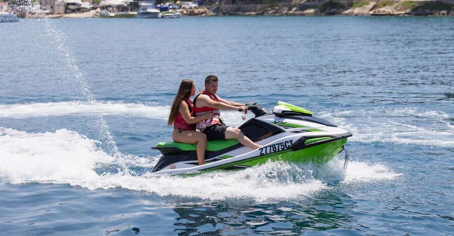 Cavtat: Jet ski rental - Riding time: 30 minutes to 1 hour of open-water fun