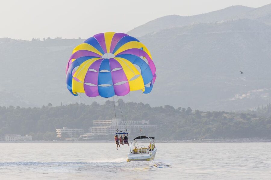 Cavtat: Parasailing - Should you book parasailing in Cavtat?