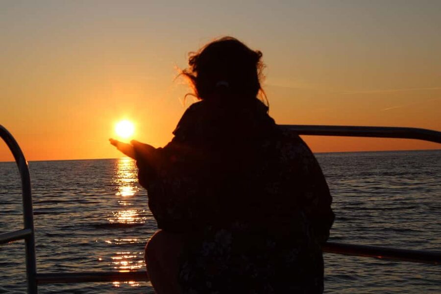 Cavtat: Romantic Sunset Cruise with Unlimited Drinks - Meeting Point: finding the right boat in Cavtat
