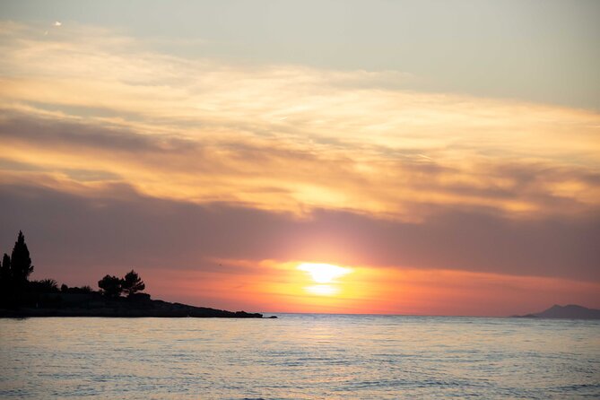 Cavtat Sunset Cruise with Cold Platter & Drinks - Who This Cavtat Sunset Cruise Fits Best