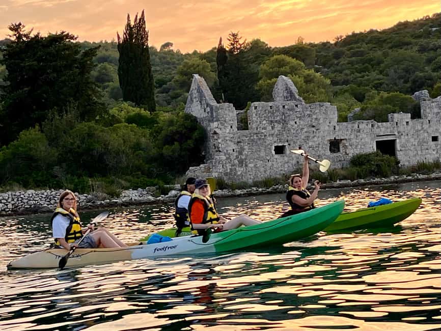 Čiovo Island: Sunset Kayak Tour with Wine - Okrug Gornji to Racetinovac Bay: Glide Past Cliffs, Pines, and Stone Terraces