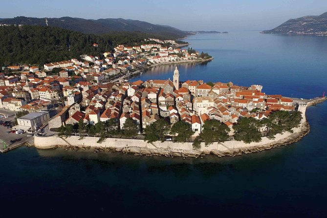 Croatia Family Multi Activity Holiday package - Sea-kayaks to Badija, Vrnik, and Planjak, plus lunch at a local restaurant