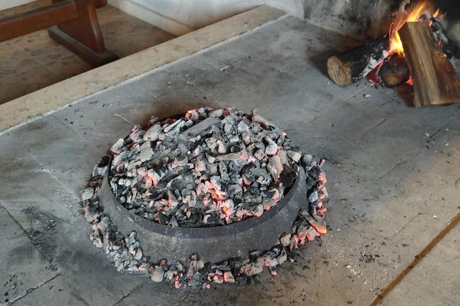 Croatian Traditional Cuisine: Peka Cooking Lesson - Peka in Mokošica: What makes this cooking style special