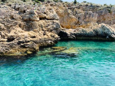 Cruise at Golden Beach and Blue cave, explore island Plavnik