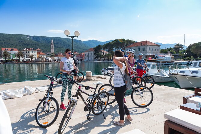 Cycle Hvar Tour - Vrboska: a fishing village built like a puzzle of bridges