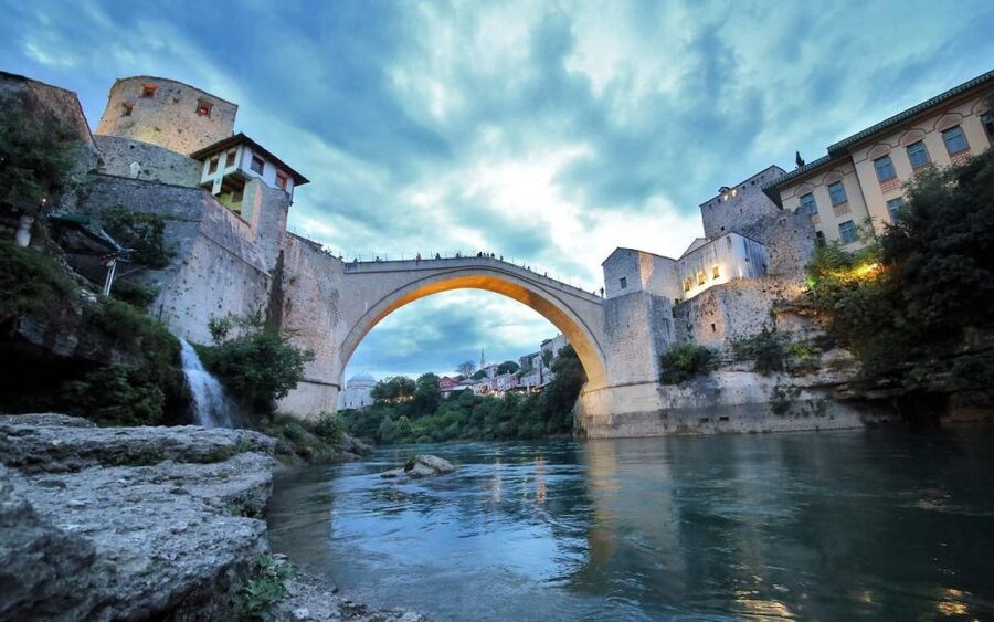 Day Trip From Dubrovnik: Mostar & Kravice Waterfalls - Dubrovnik Pickup to Dubrovnik Drop-Off: Comfort and Convenience on a Long Day