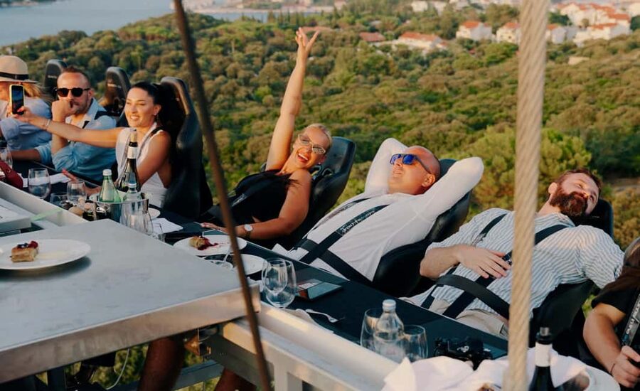 Dinner in the Sky Dubrovnik - The sky schedule: what happens during your 90 minutes to 2 hours
