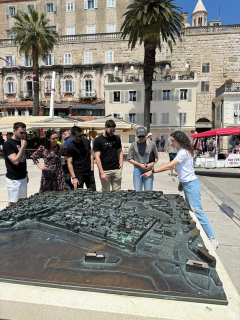 Diocletian's Palace & Old Town Split Walking Tour - Entering Diocletian’s Palace Through Its Walls and Architecture