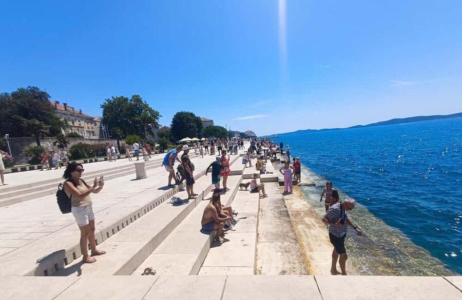 Discover Zadar privately: Individual guided tour in German - Cathedral, bell tower, Roman Forum, and St. Donatus, one stop at a time
