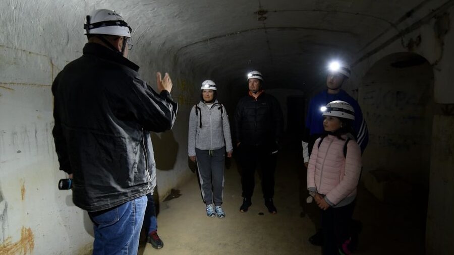 DISCOVERING THE UNKNOWN Extended WW2&UNDERGROUND tour - Price and value: $76 for transport, tunnels, effects, and wine