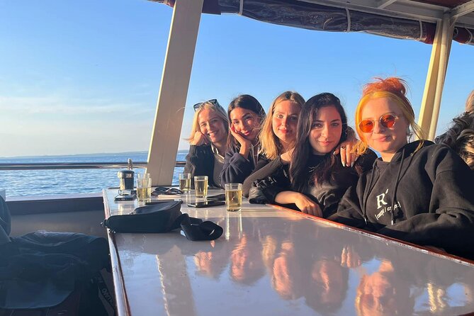 Dolphin Watching & Sunset Boat Tour With Dinner and Drinks - Key things that make this cruise worth your time