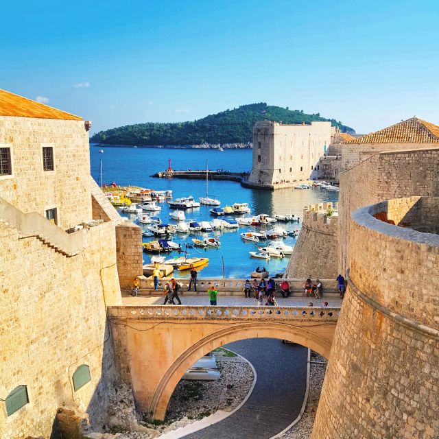 Dubrovnik: 1.5-Hour Guided Old Town Walking Tour - Franciscan medicine and the oldest functioning pharmacy in a monastery