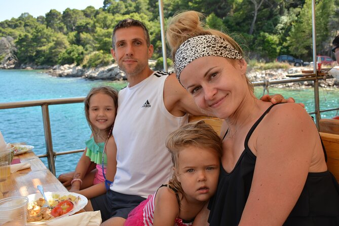 Dubrovnik: 3 Islands Boat Tour with Lunch & drinks(FR, ES, EN) - Koločep Island: 1 hour, swimming bays, and dance-deck energy