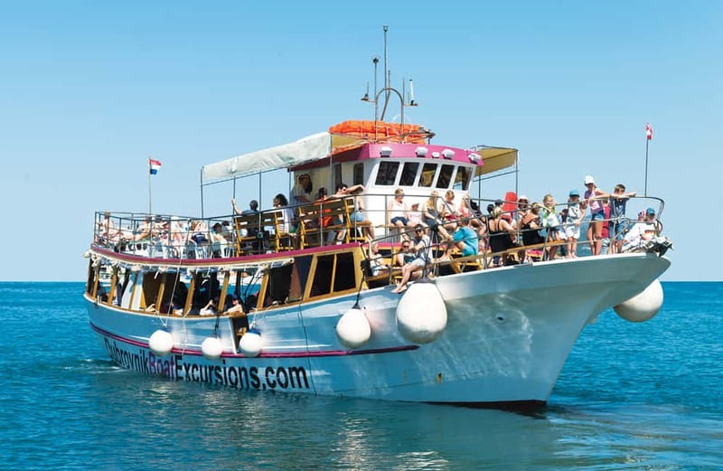 Dubrovnik: 3 Islands Fun Boat Trip with Drinks (FR, ES, EN) - Getting on board at Green Market and where the boat fits in