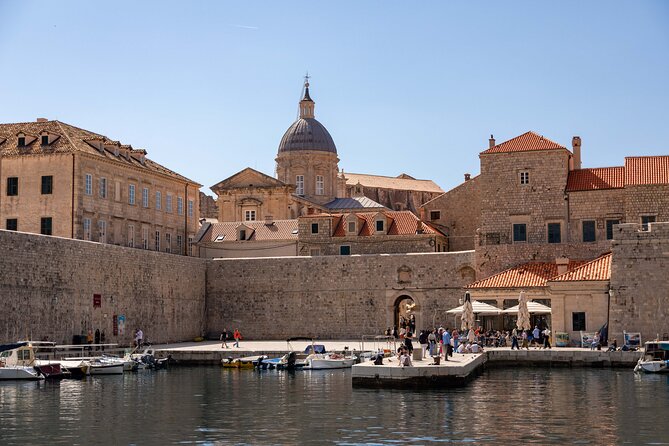 Dubrovnik 45-Minute Boat Tour Around Old Town Walls - What you’re really booking: a short boat ride with big photo payoff