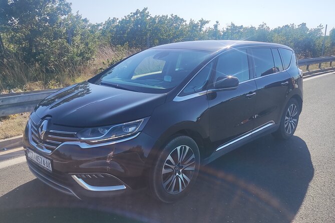 Dubrovnik Airport to Split Private transfer 1-8 pax (Door to Door any location) - Airport pickup that gets you out the door fast
