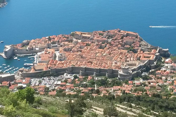 Dubrovnik: Best views Sightseeing Tour - Fast Dubrovnik Views: Four Photo Stops in About 2 Hours