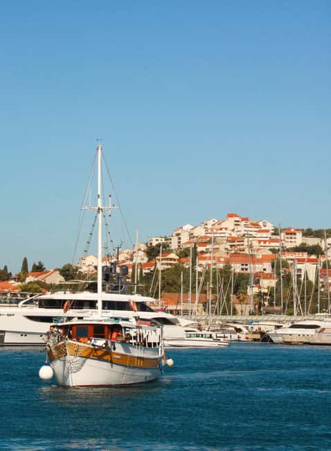 Dubrovnik: Blue Cave & Elaphiti Islands Full-Day Boat Tour - From Lapadska Obala to the Stonac: the ride that sets the tone