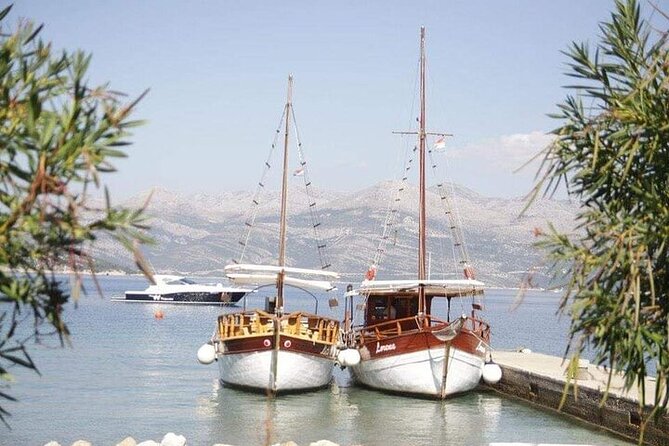 Dubrovnik: Blue Cave & Elaphiti islands & Optional Lunch Onboard - Stop 3: Lopud, Šunj Beach, and Car-Free Island Walking